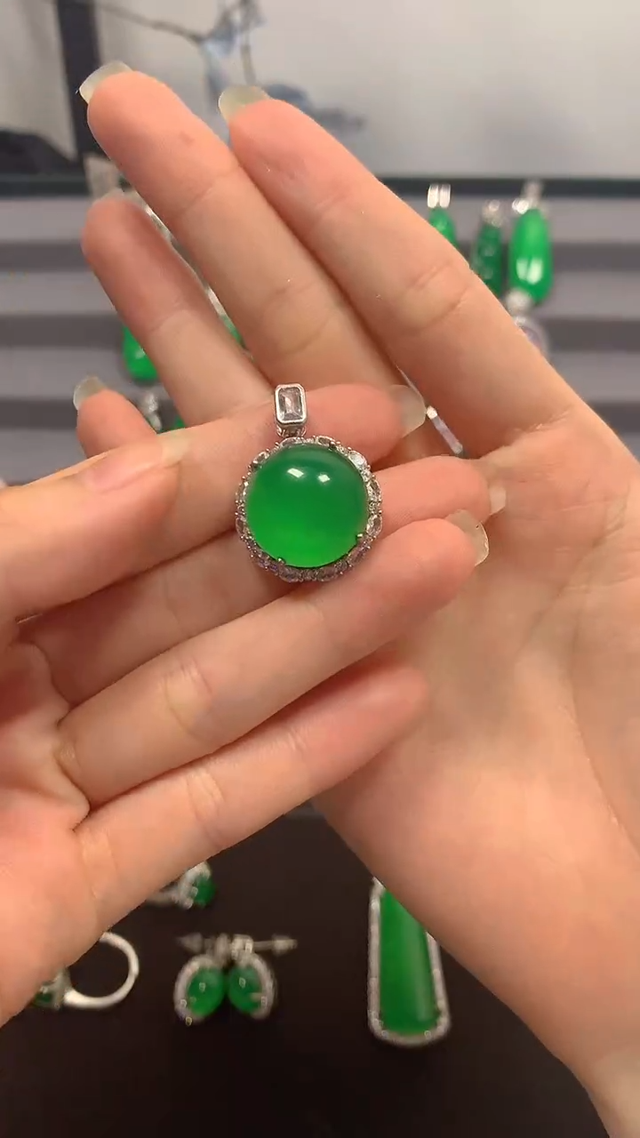 未镶嵌颈饰玛瑙/玉髓1