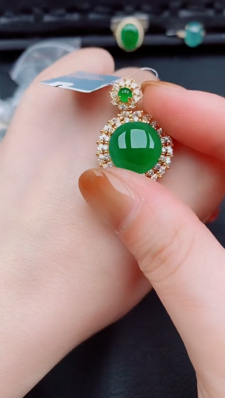 【闪购商品】翡翠颈饰银S925镶嵌天然a货翡翠486