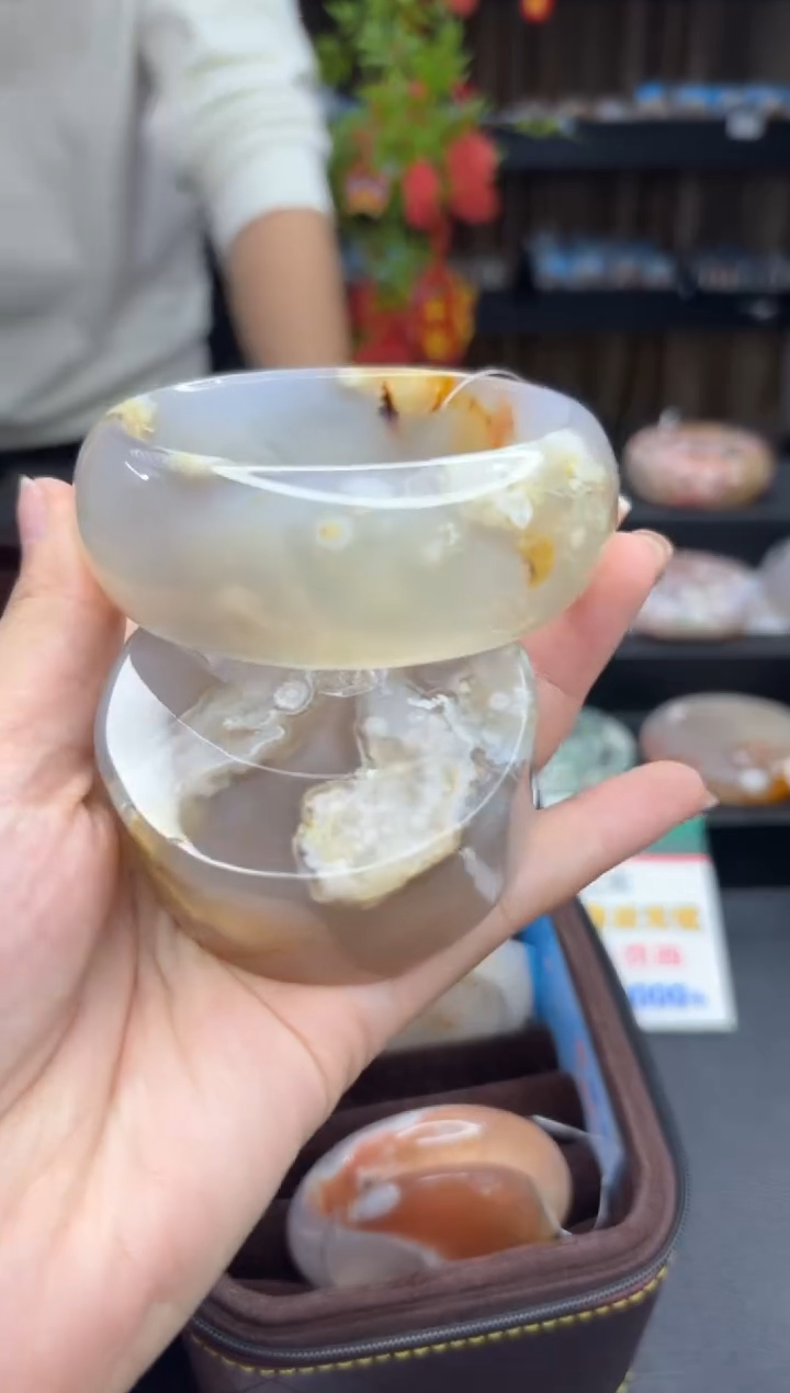 【闪购商品】石英质玉手镯未镶嵌613（62圈赠送镯心）