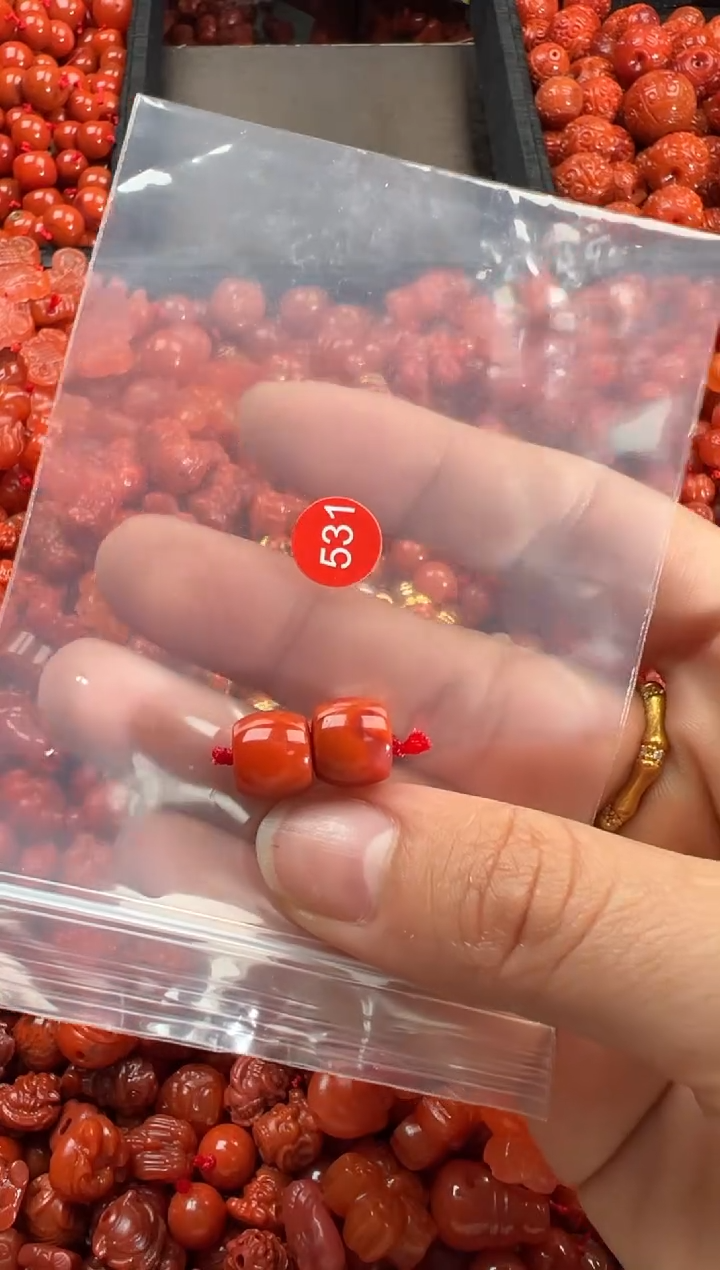 【闪购商品】南红玛瑙颈饰未镶嵌1
