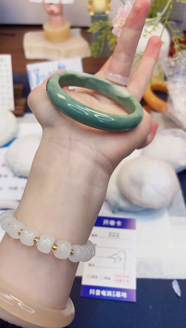 【闪购商品】石英质玉手镯未镶嵌222-翠玉-圈口55