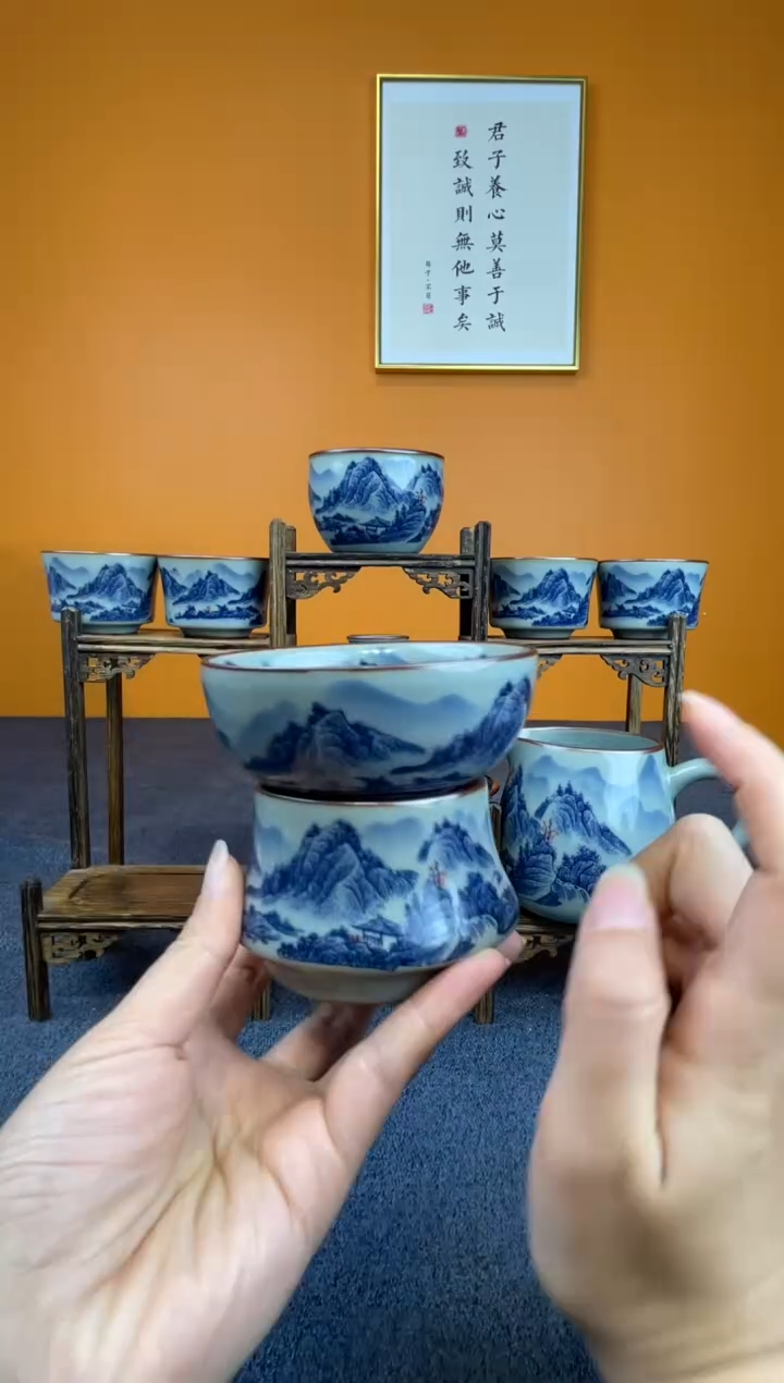 韓****度釉里红茶漏一套