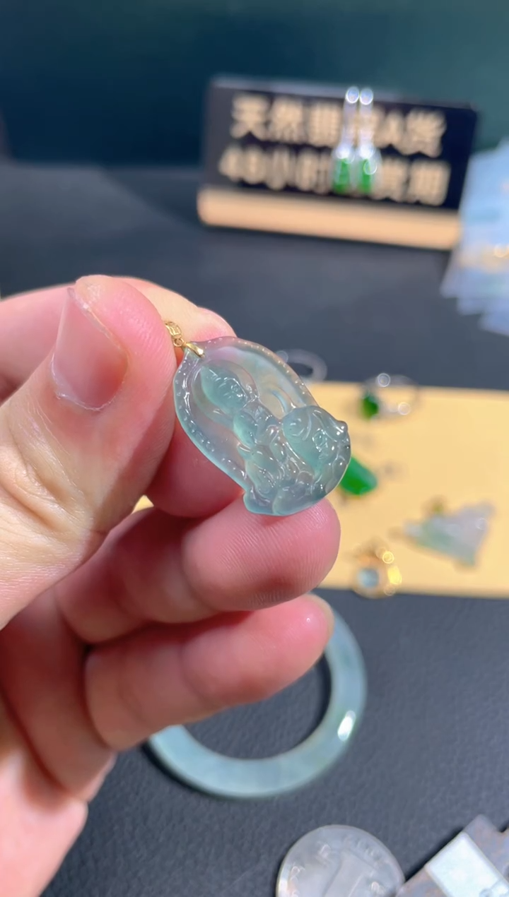 【闪购商品】翡翠颈饰18K金镶嵌翡翠