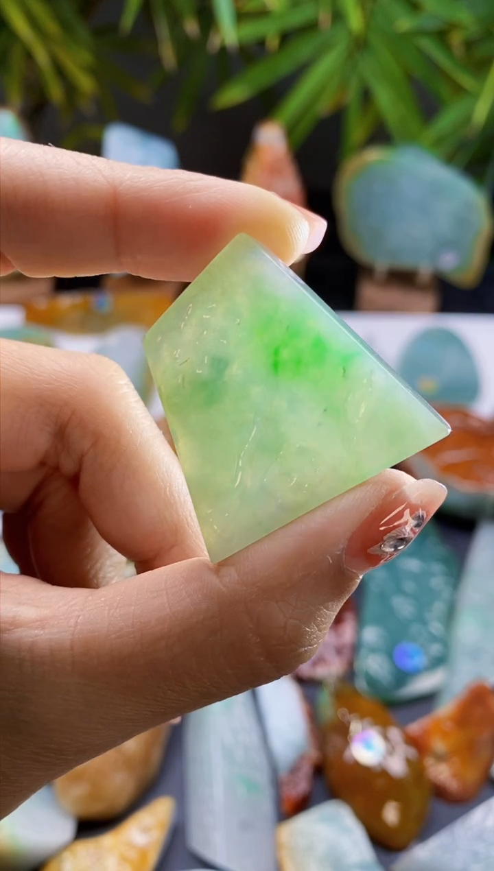 【闪购商品】定制翡翠未镶嵌翡翠