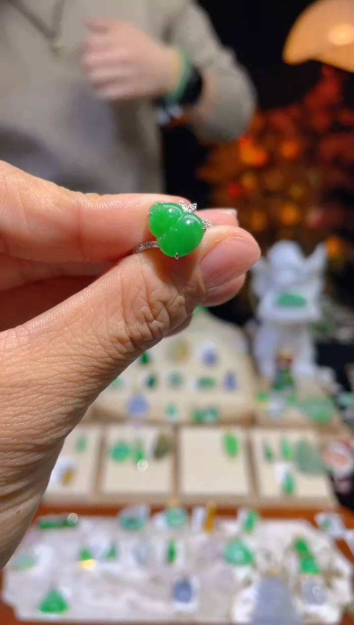 【闪购商品】翡翠颈饰18K金镶嵌假一赔三