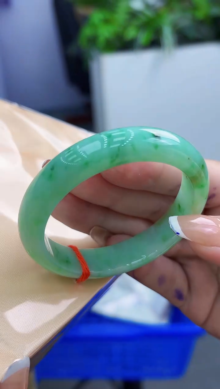 【闪购商品】翡翠手镯未镶嵌翡翠手镯