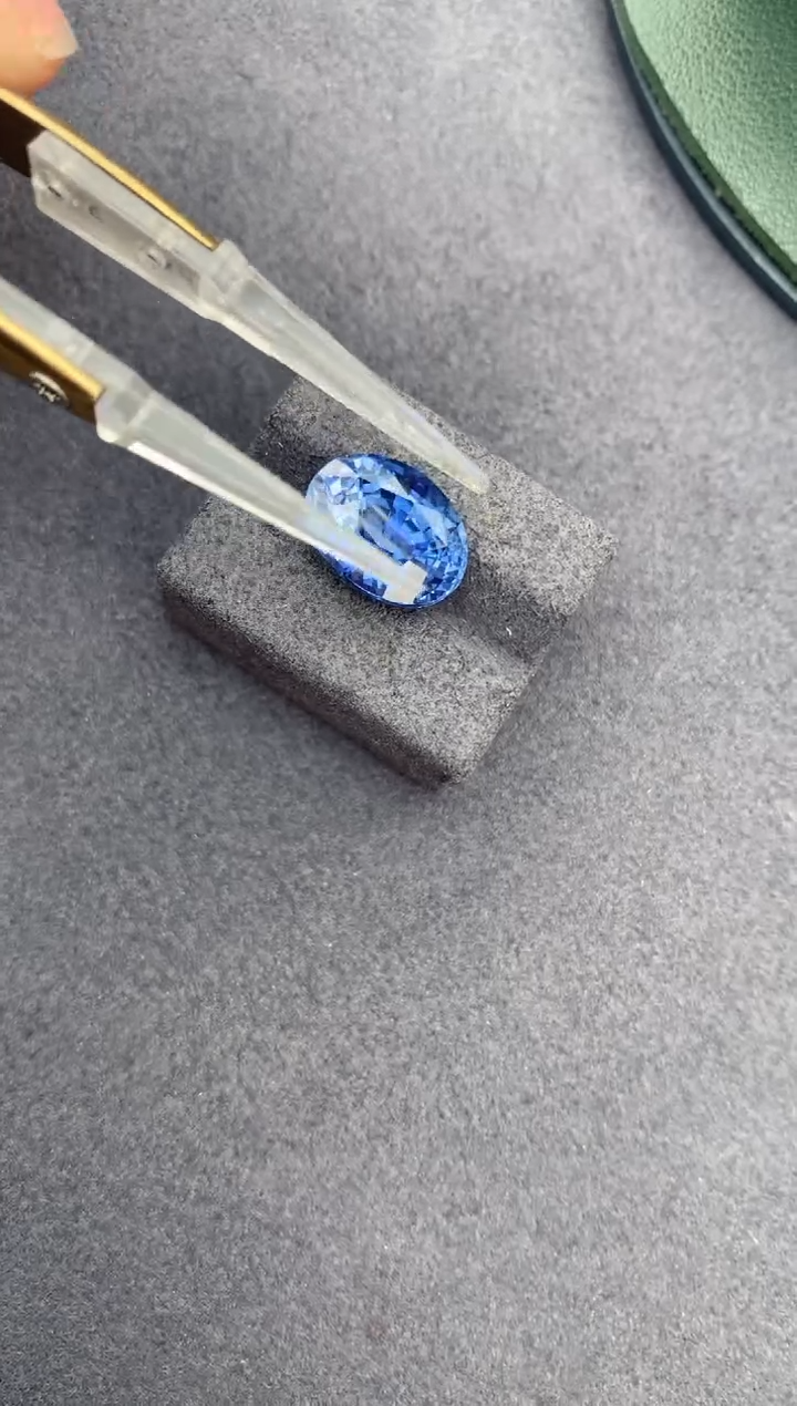 【闪购商品】蓝宝石裸石未镶嵌10ct无烧矢车菊