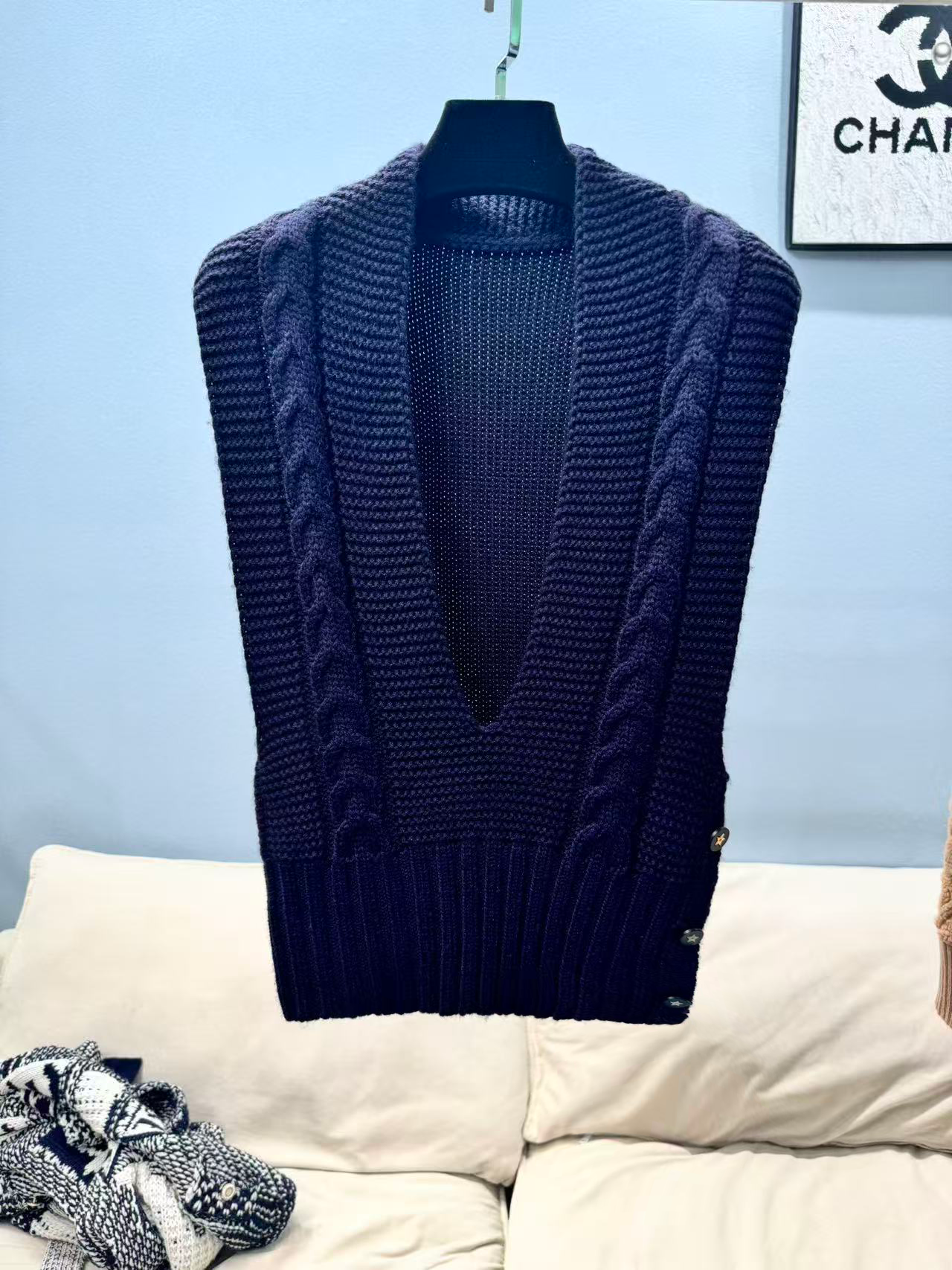 25秋冬U型领海军领羊毛针织马甲