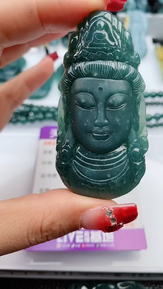 【闪购商品】翡翠颈饰未镶嵌