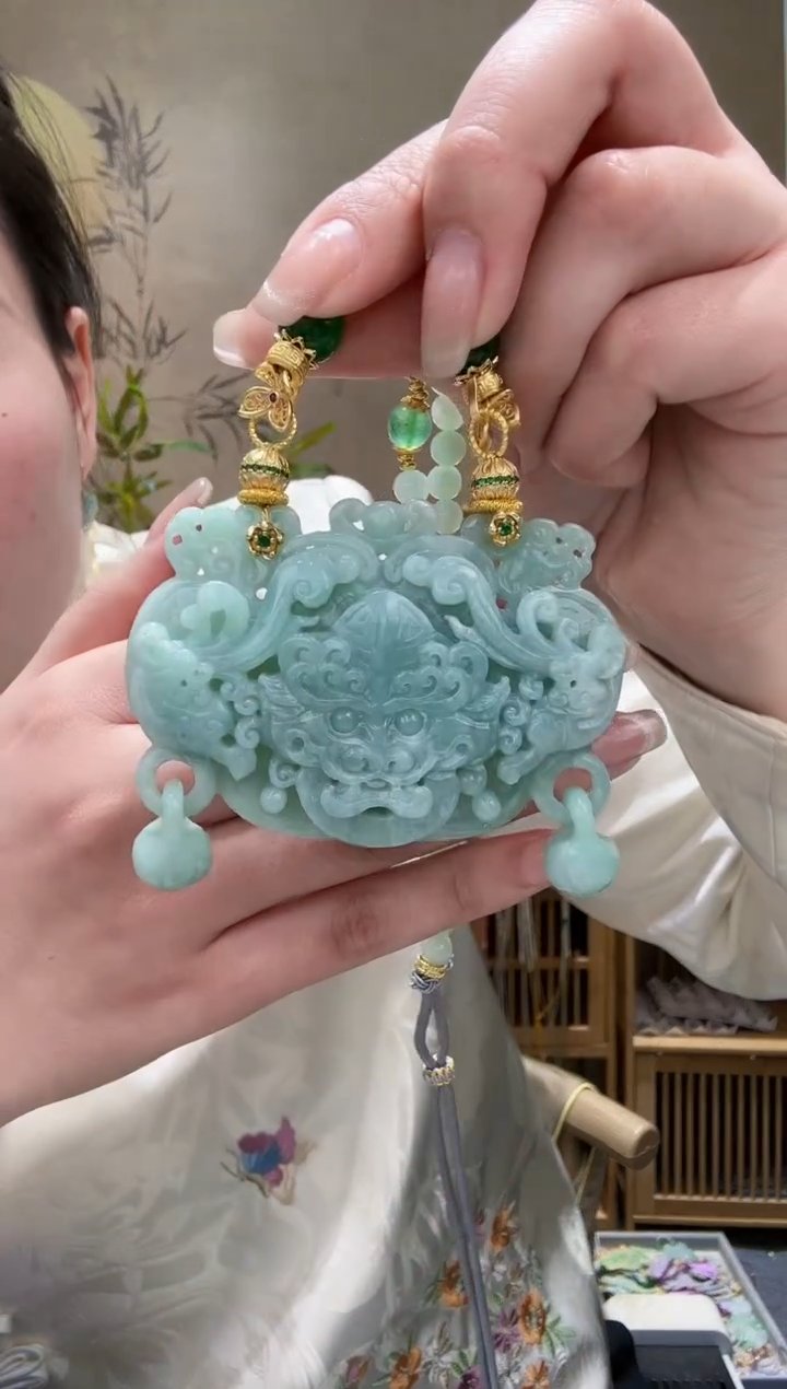 【闪购商品】翡翠颈饰未镶嵌吊坠