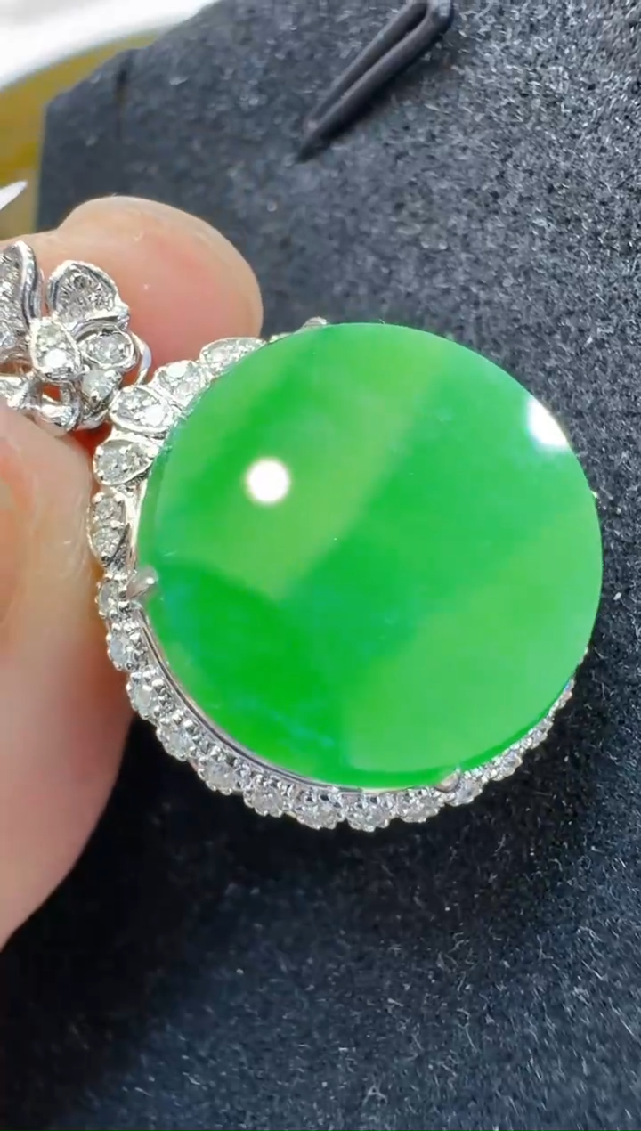 翡翠18K金镶嵌吊坠(不含链)多样性团购发一件