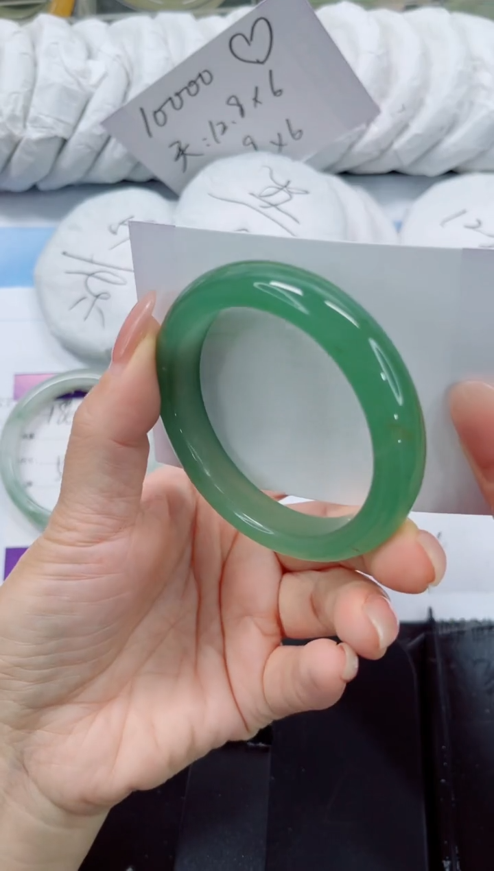 未镶嵌手镯石英质玉187-56.1