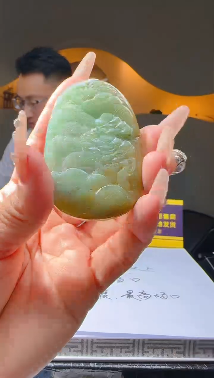 【闪购商品】定制翡翠未镶嵌Q03491翡翠毛货