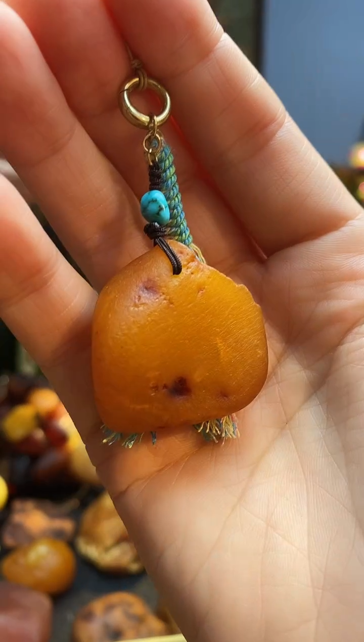 琥珀颈饰未镶嵌挂件