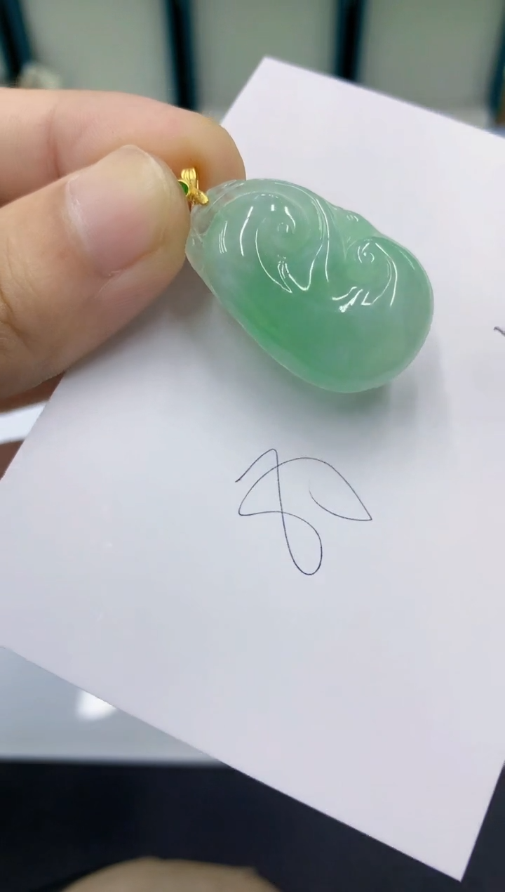 颈饰未镶嵌翡翠翡翠