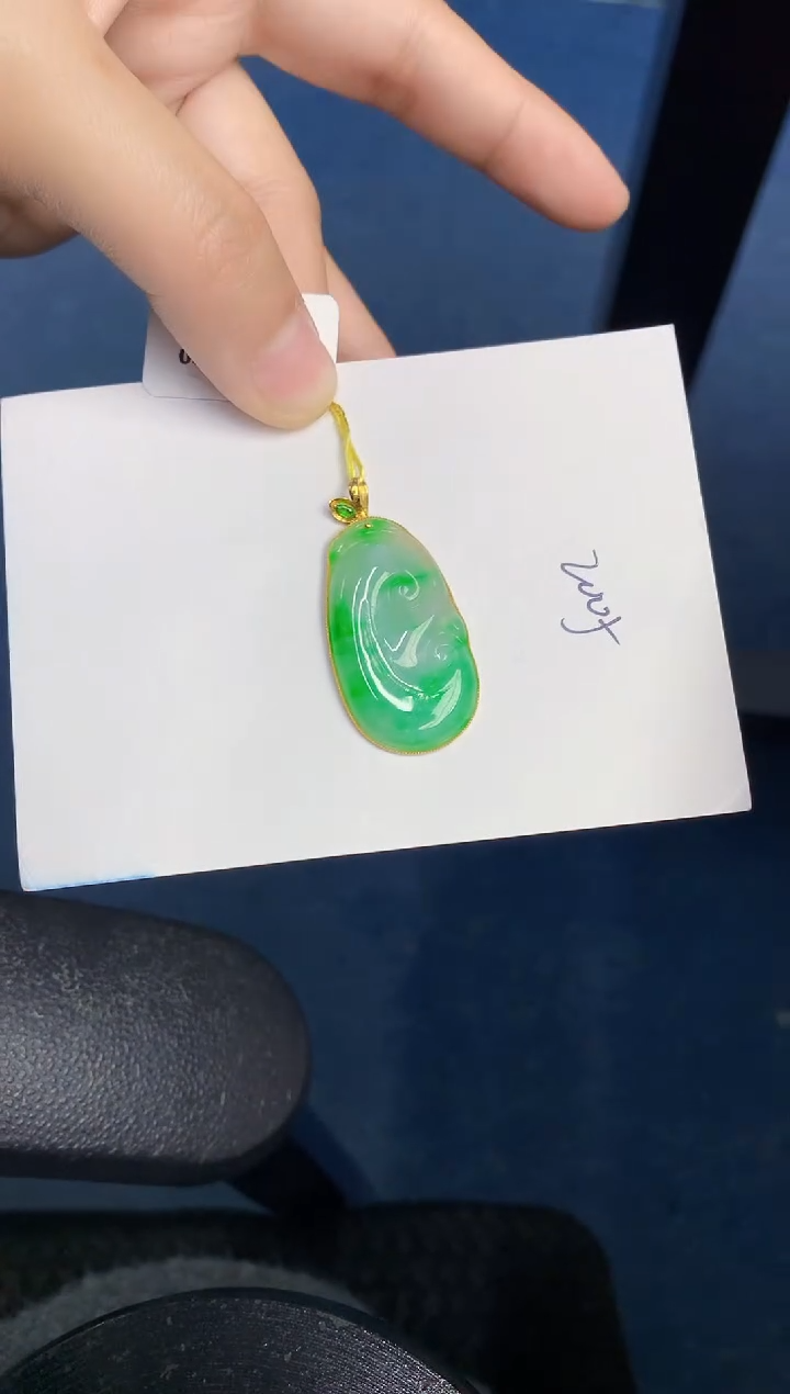 【闪购商品】翡翠颈饰18K金镶嵌000000000