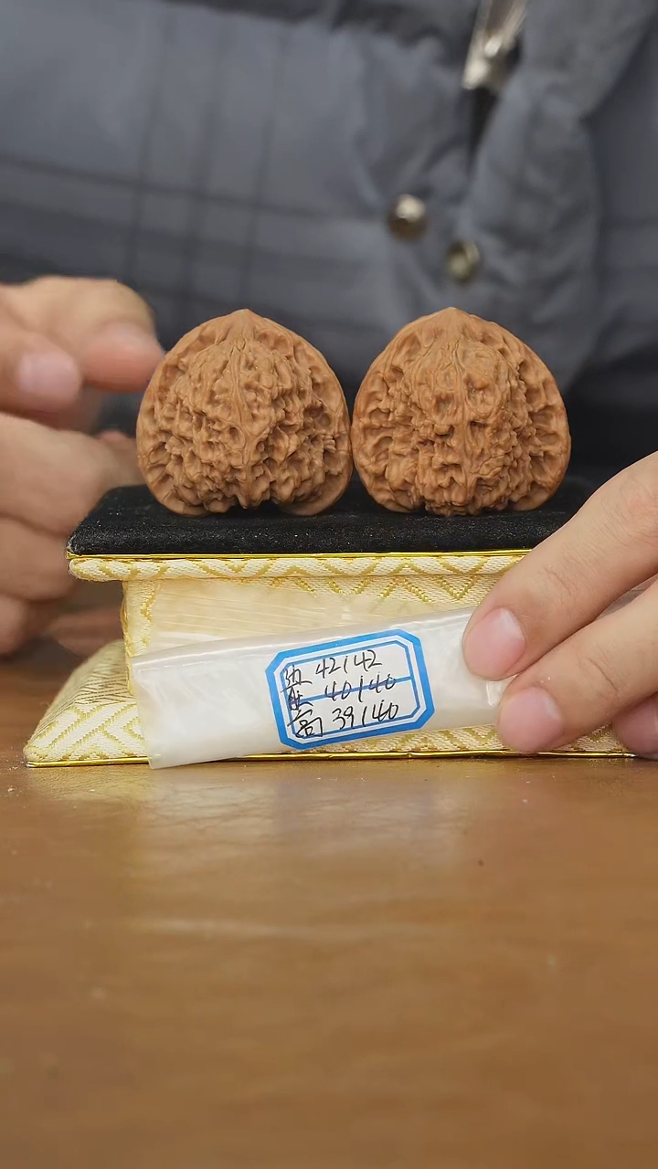 把件文玩核桃赵喜满南将石