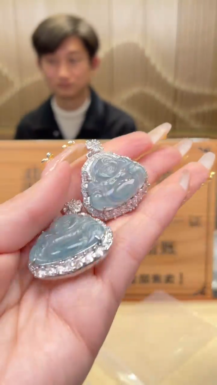 【闪购商品】翡翠颈饰未镶嵌多样性发货 (只发一件) *A56