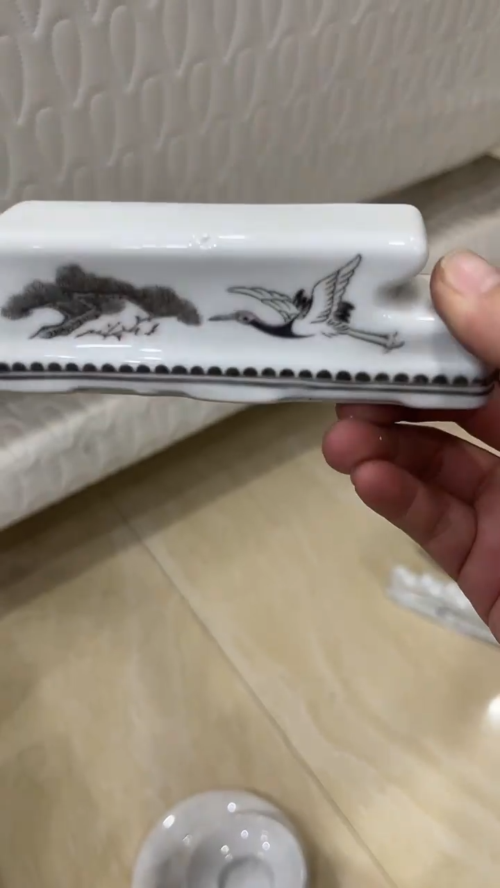 微瑕湖南醴陵釉下五彩陶瓷