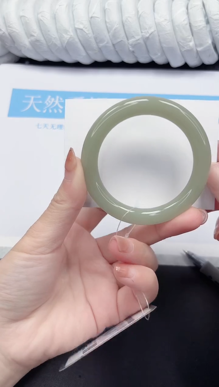 未镶嵌手镯石英质玉74-57.3DY