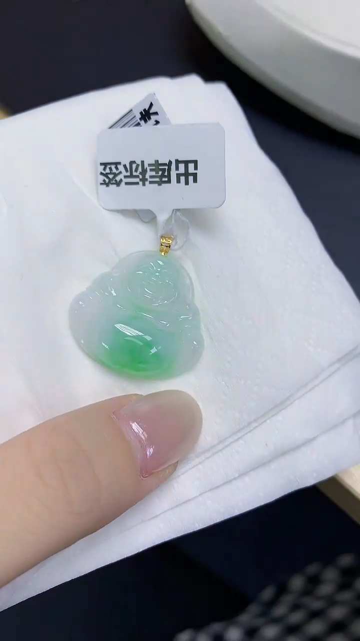 翡翠18K金镶嵌颈饰天然缅甸翡翠A货