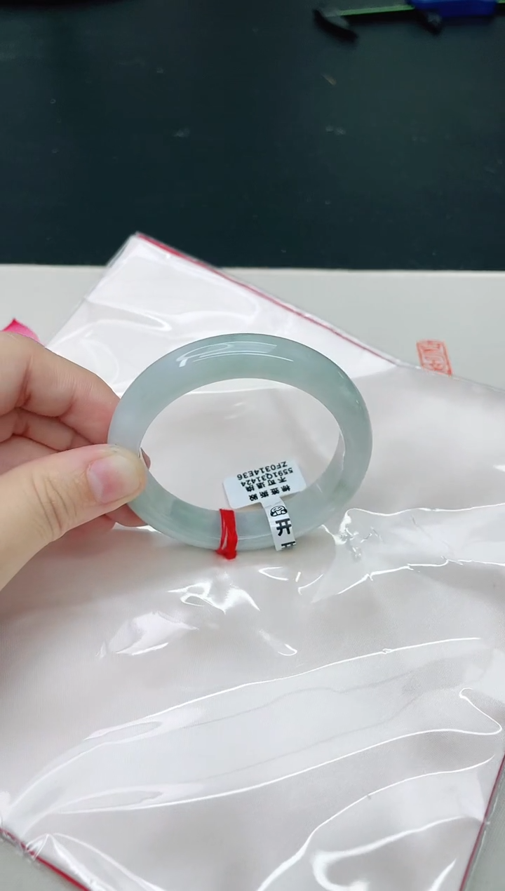 翡翠未镶嵌手镯天然A货翡翠55