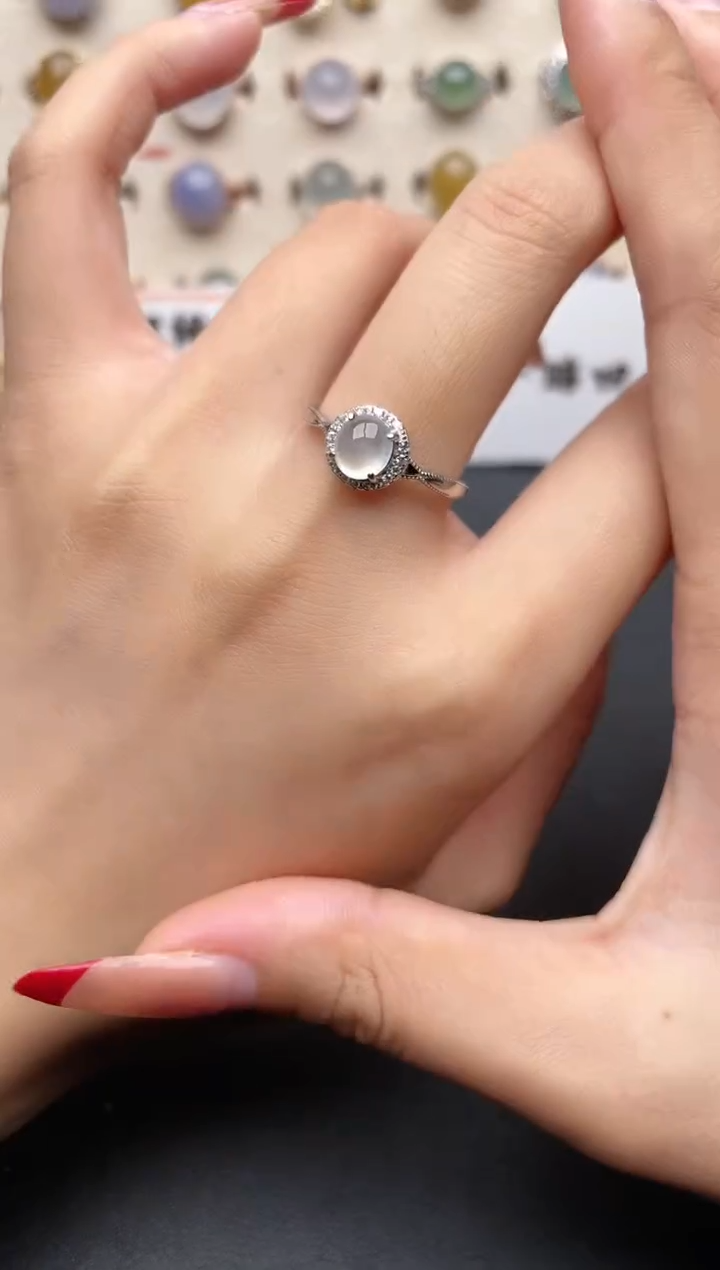 【闪购商品】翡翠戒指银S925镶嵌一物一证一礼盒