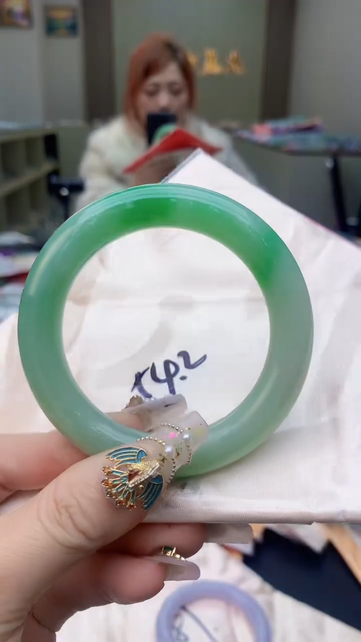 【闪购商品】翡翠手镯未镶嵌0078963131