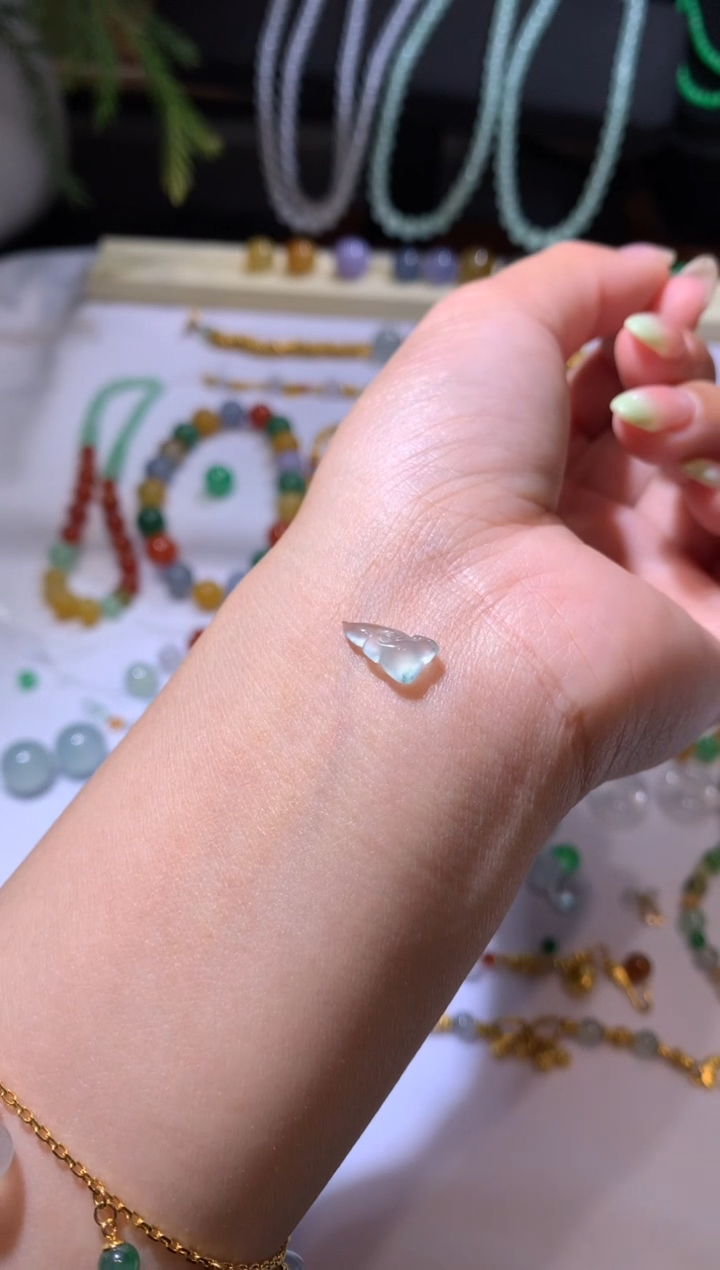 【闪购商品】定制翡翠未镶嵌如意150+15