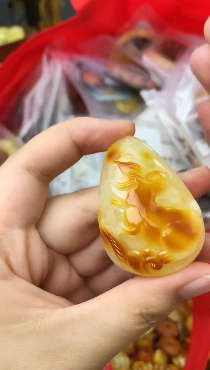 【闪购商品】未镶嵌琥珀珠宝奇石29
