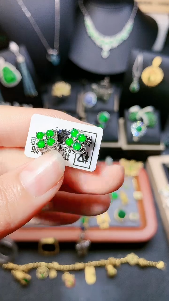 【闪购商品】翡翠耳饰银S925镶嵌耳饰