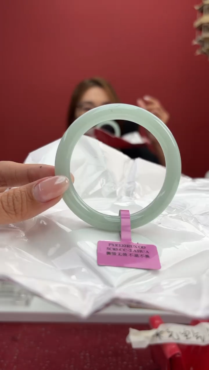 【闪购商品】翡翠手镯未镶嵌7手镯