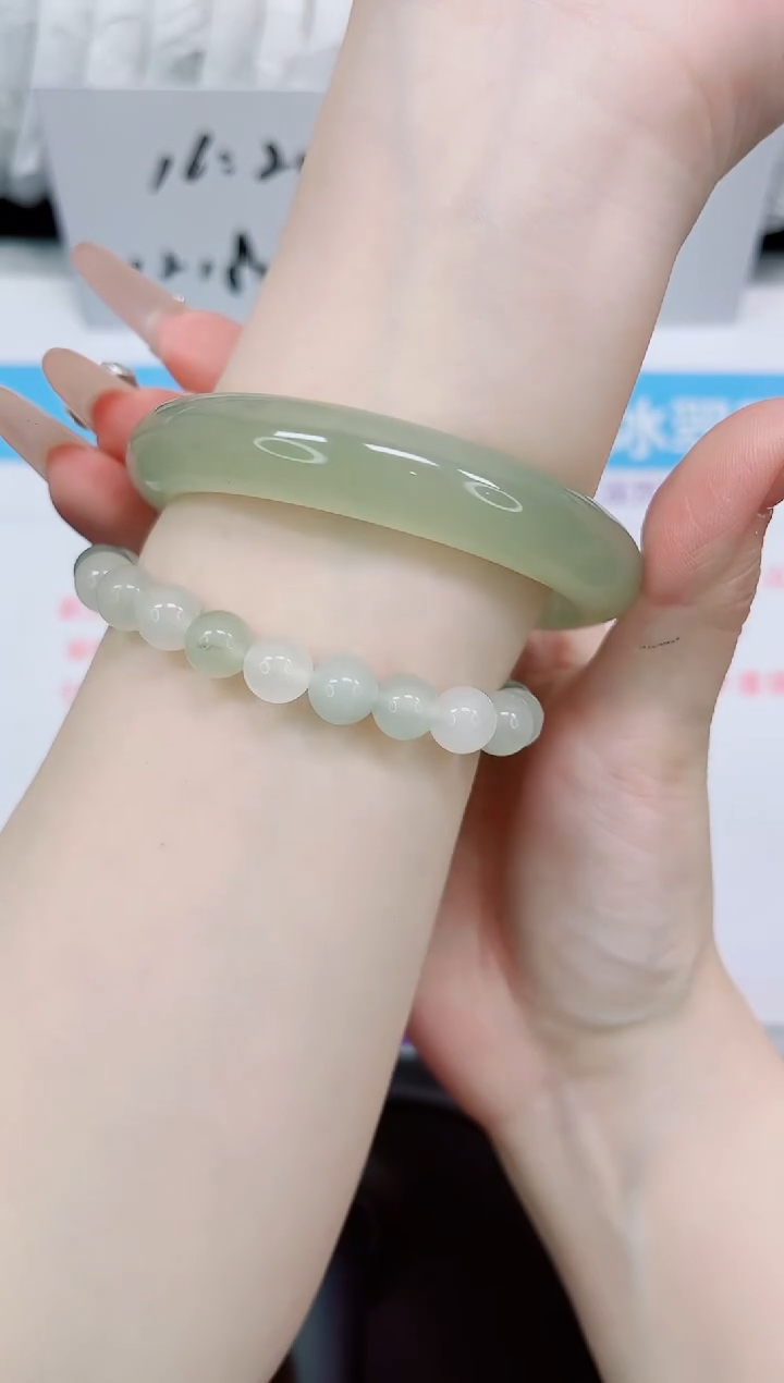 石英质玉手镯未镶嵌214