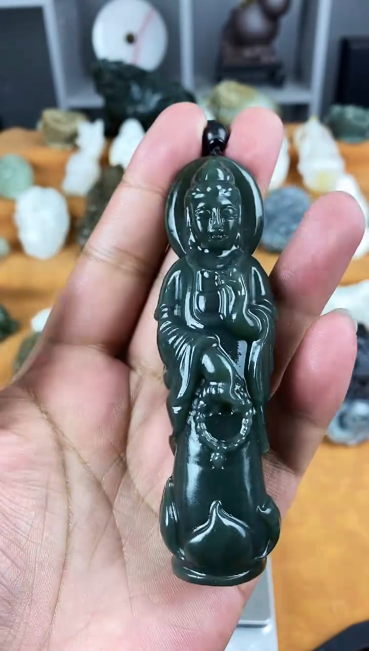 颈饰未镶嵌和田玉1