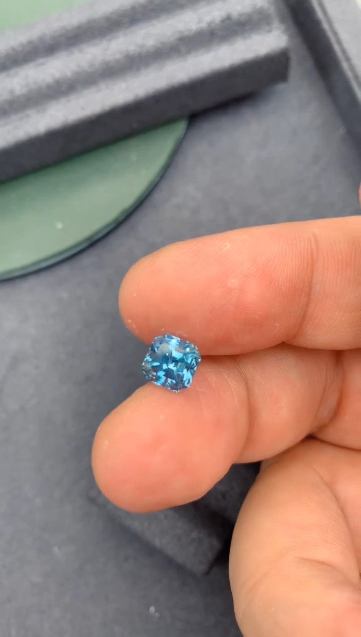 【闪购商品】海蓝宝石裸石未镶嵌1.6ct海蓝宝