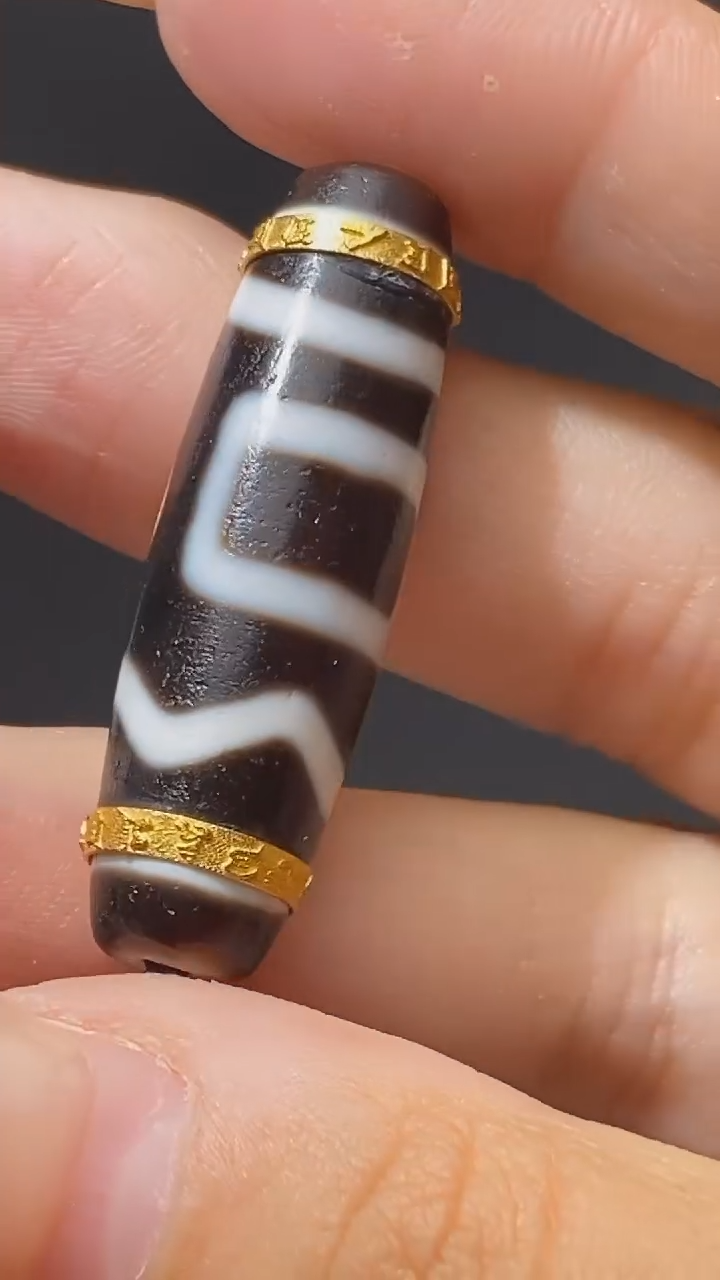 【闪购商品】玛瑙/玉髓颈饰18K金镶嵌Q31202金镶息增怀项链