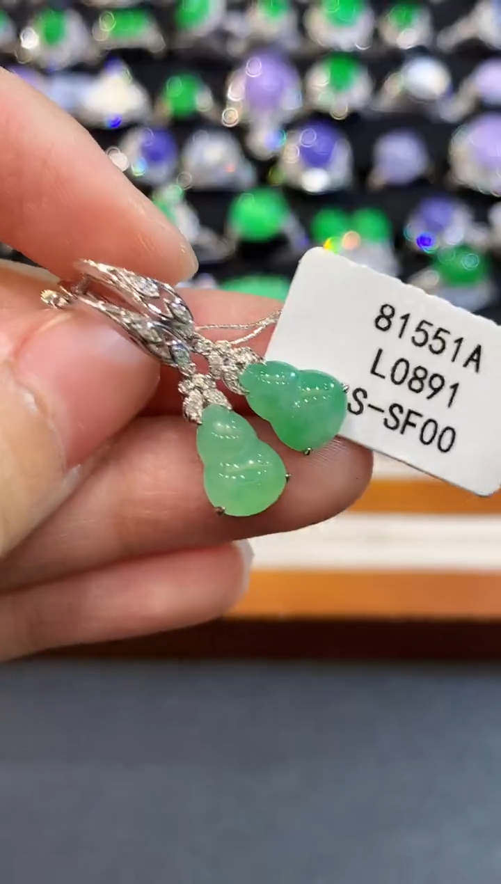翡翠18K金镶嵌耳饰L0891多样性发其一