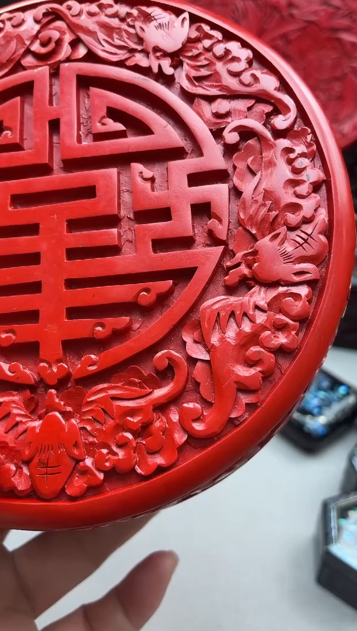 扬州漆器雕漆福寿盒