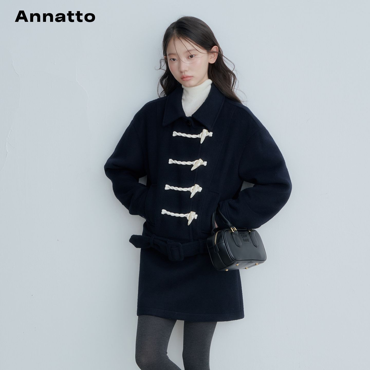 ANNATTO【9月22日晚20点享1件7折】冬季藏青色短款牛角扣大衣外套
