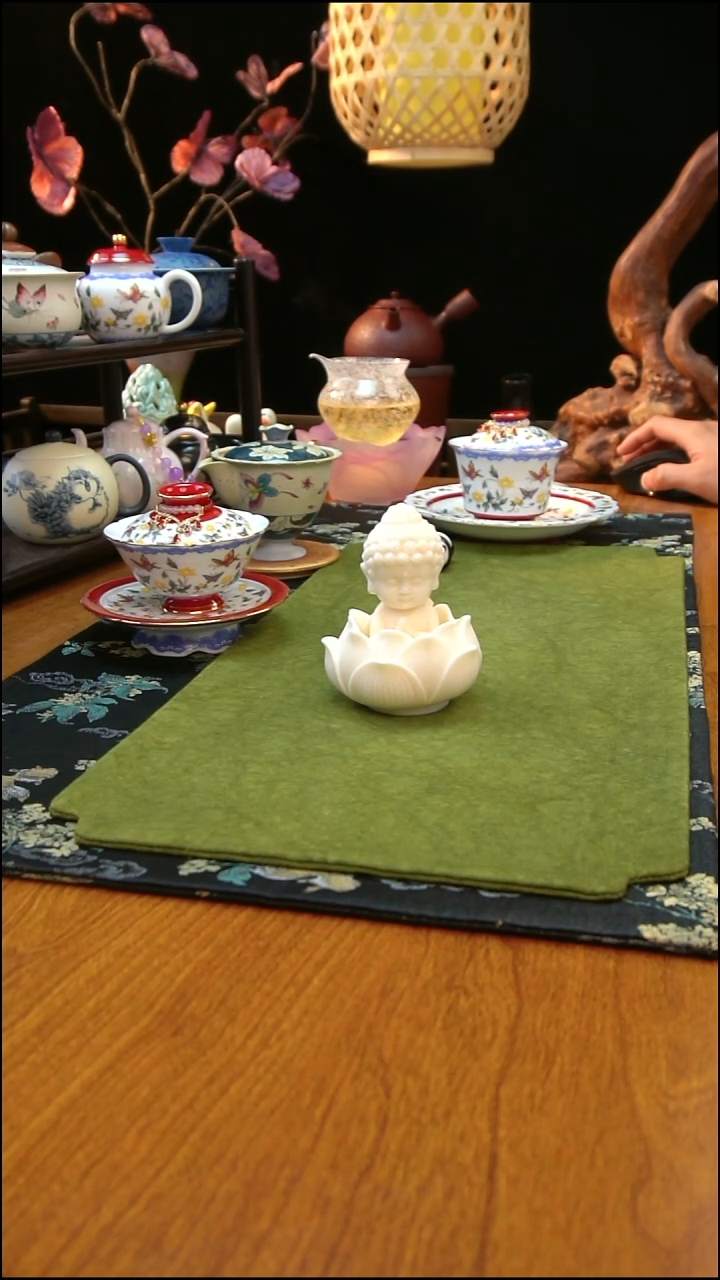 专做手绘和手工茶具的直播间