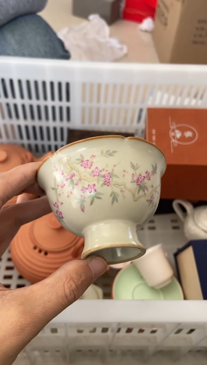  无运费险有瑕疵的摄影的产品有使用过的痕迹有点脏介意勿拍