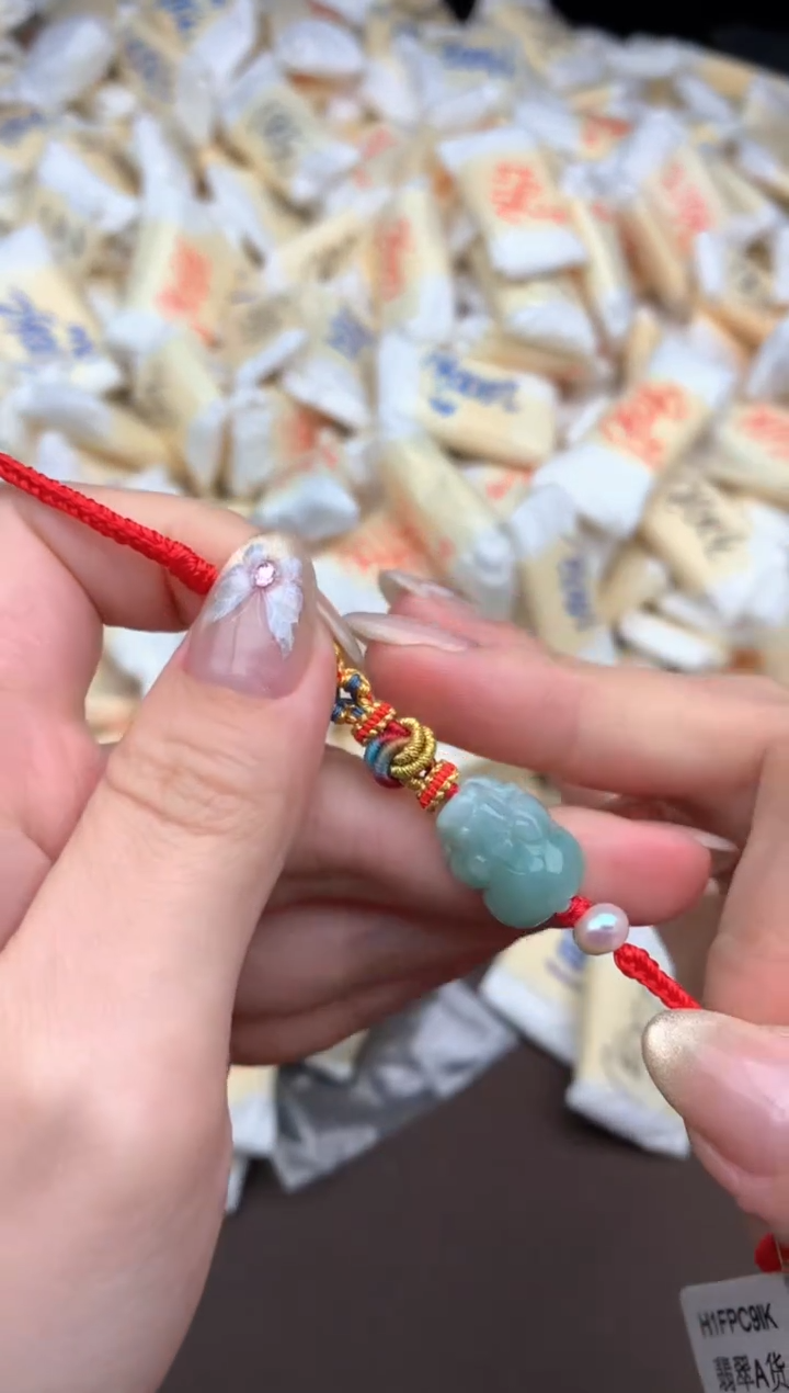 【闪购商品】翡翠手绳未镶嵌一