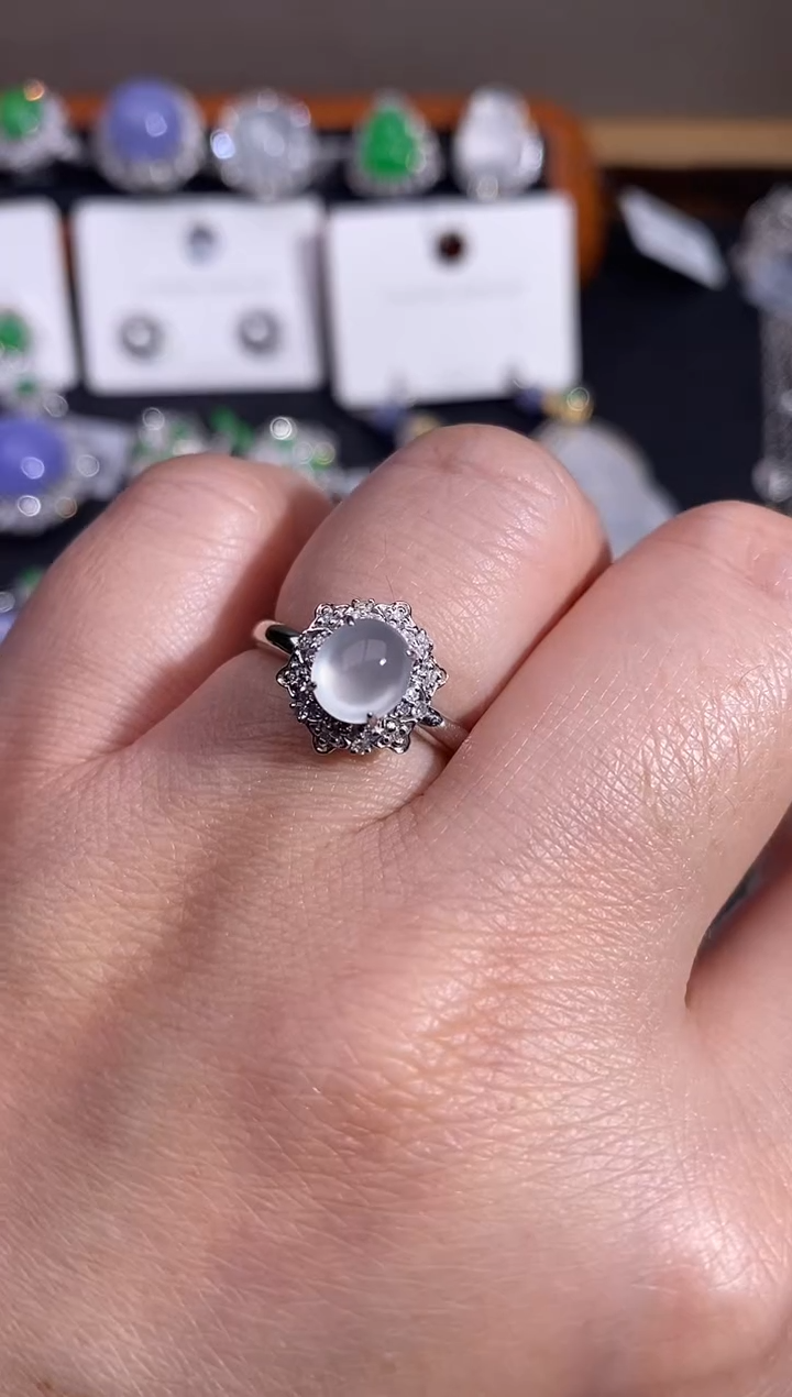 【闪购商品】翡翠戒指18K金镶嵌戒指