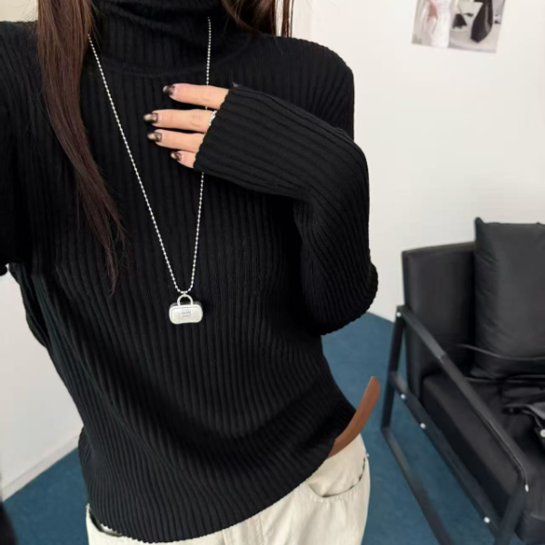 【红红家】冬季新款欧货时尚设计款高领慵懒松弛感显瘦坑条针织毛衣