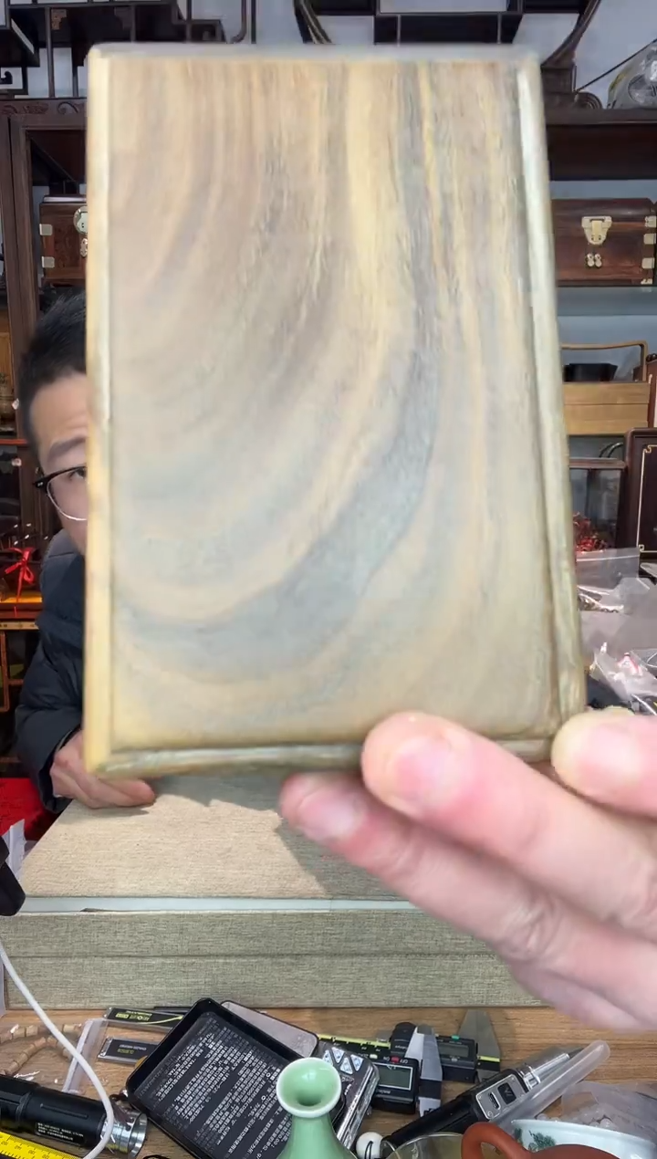 乌木类书架815绿檀起阳线14公分扣盒  瑕疵