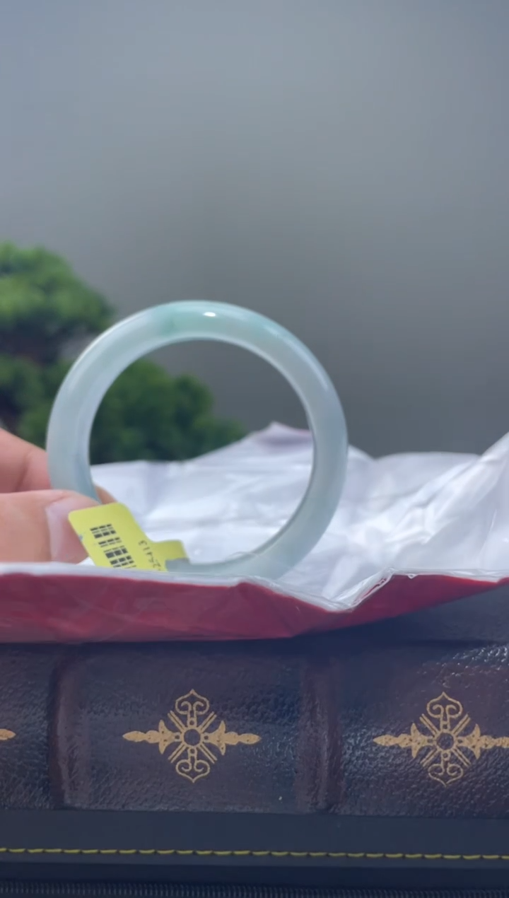 【闪购商品】翡翠手镯未镶嵌手镯9