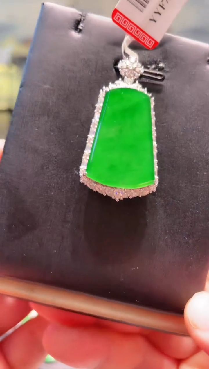 【闪购商品】翡翠颈饰18K金镶嵌A41天然A货翡翠