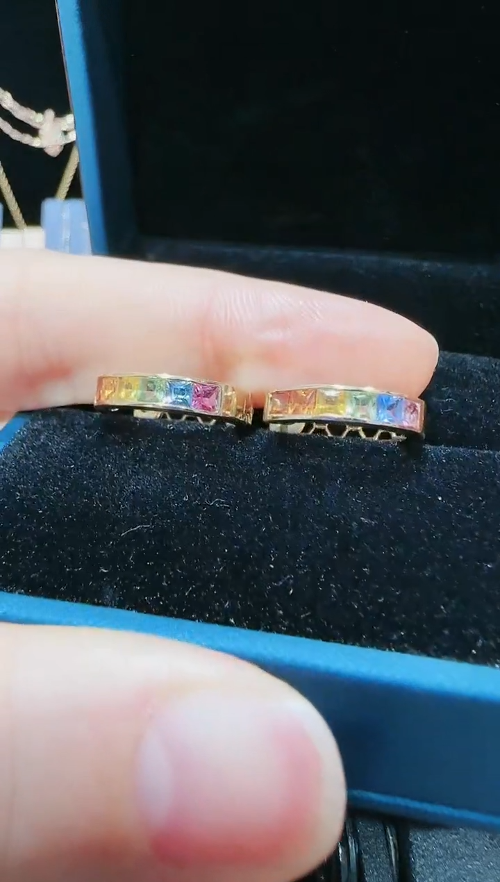 【闪购商品】彩色蓝宝石耳扣18K金镶嵌宝石耳扣