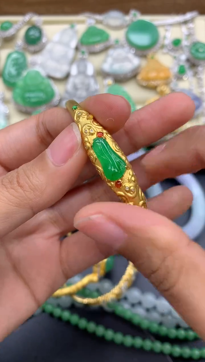 【闪购商品】翡翠手镯18K金镶嵌443-中国好珍宝