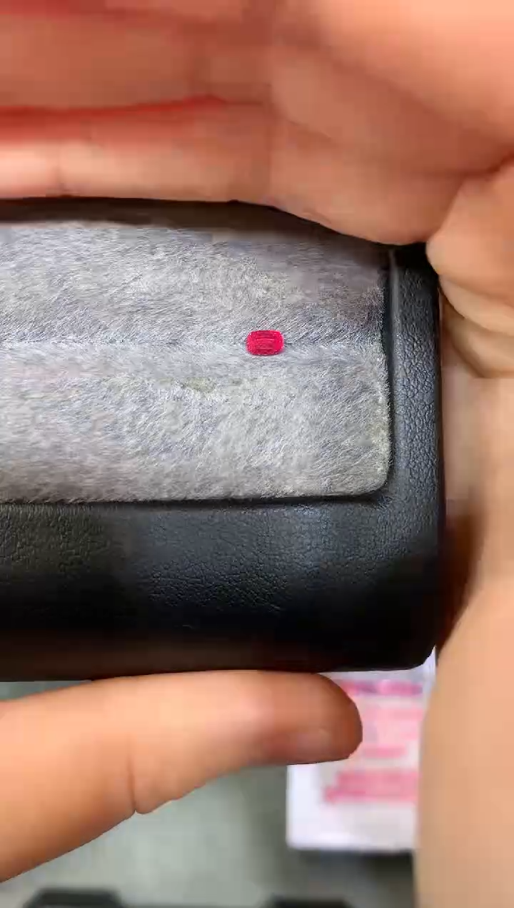 【闪购商品】定制尖晶石裸石未镶嵌枕型 绝地 0.24ct